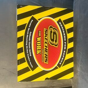 Skechers **Barely Worn**
Men Size: 10.5
Black
Steel Toe Memory Foam